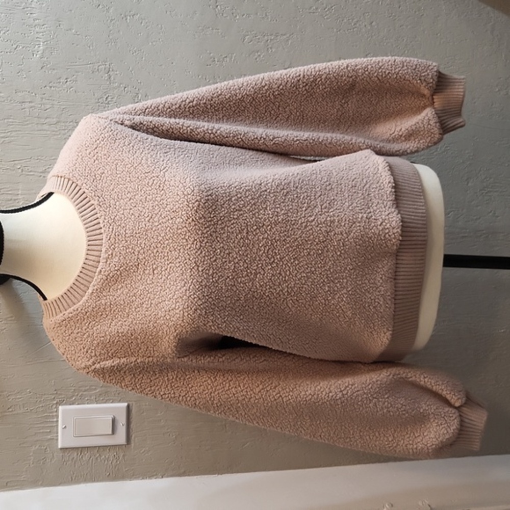 Abercrombie & Fitch Long Sleeve Soft Sherpa Pullover